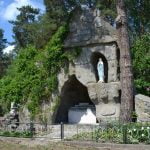 Lurdo grota Nemunaityje