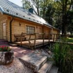 KAIMO TURIZMO SODYBA „ĄŽUOLYNAS“. Nuotrauka: visitjoniskis.lt