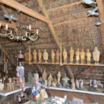 Tautodailininko K. Striaupos klėtelė